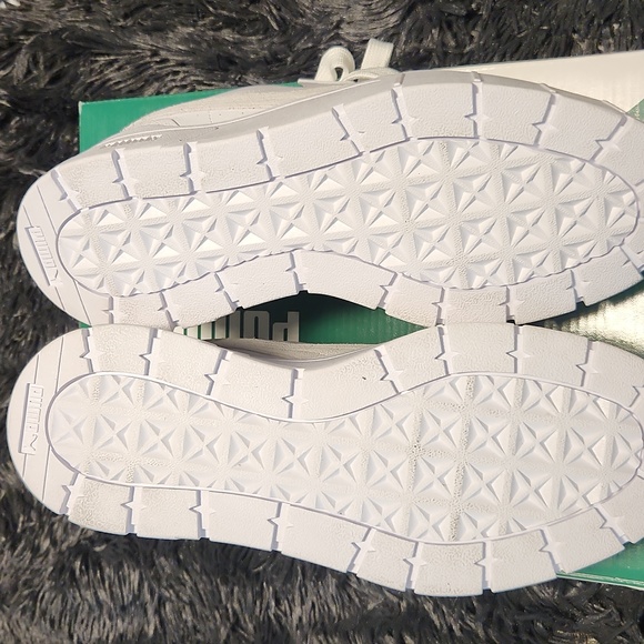 Puma sneakers - Picture 3 of 11